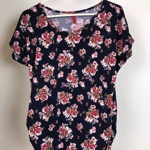 Women’s floral top